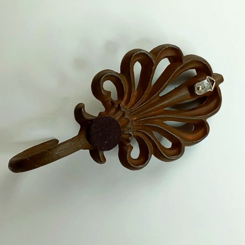 Cast Iron Clothes/Decorative Hook Vintage Look - Picture 3 of 7